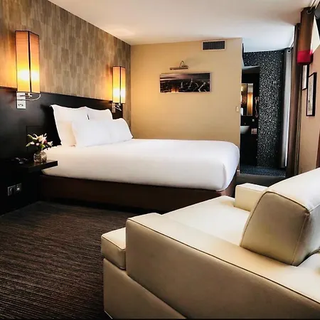 Aero Hotel